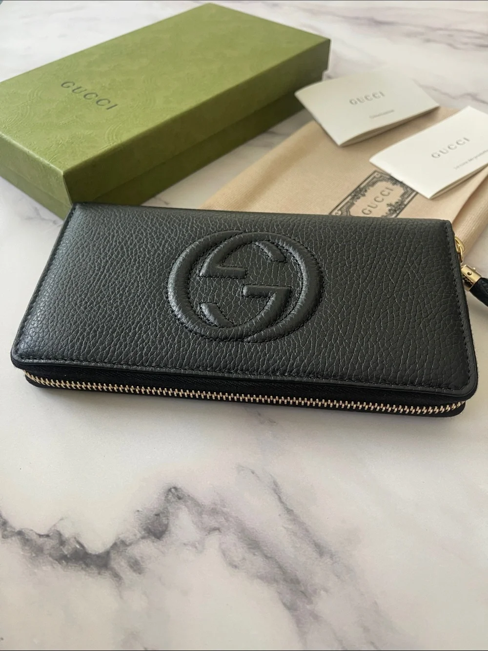 $1,170 New, Authentic Gucci Black Pebbled Leather Zip Wallet with Interlocking G - Picture 6 of 13